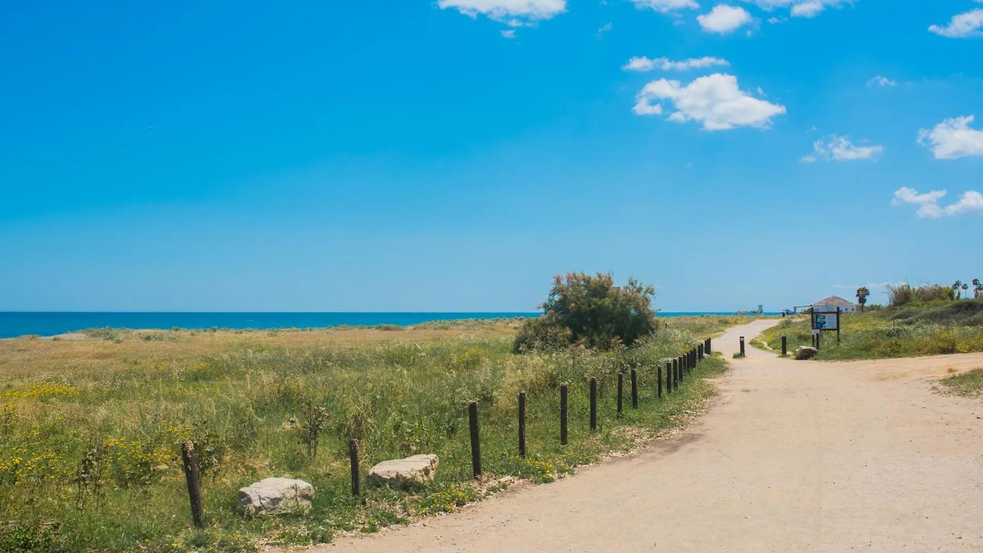 Valga Peaceful Retreat With Sea View Apartment Manilva