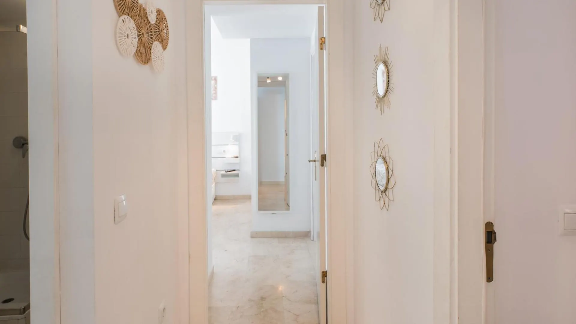 Valga Peaceful Retreat With Sea View Apartment Manilva