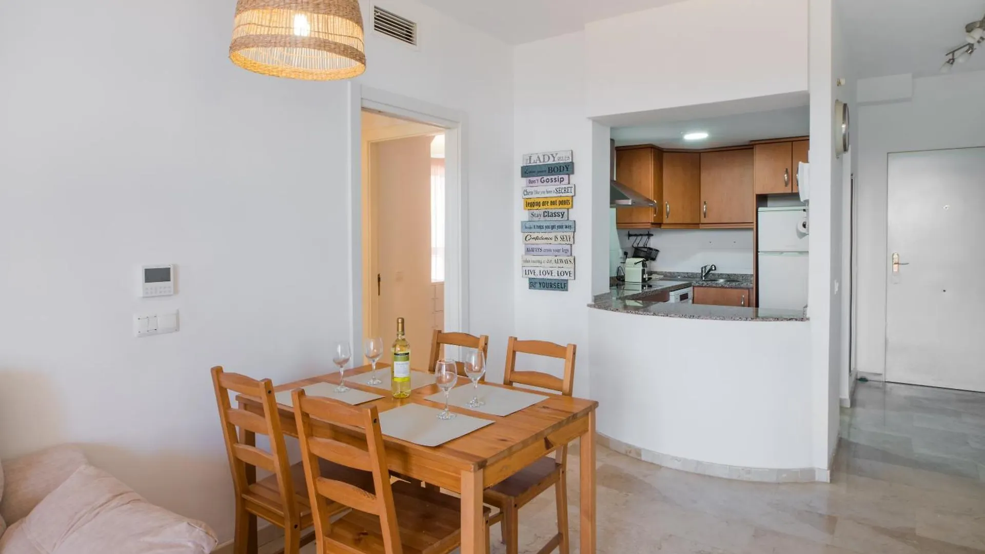 Valga Peaceful Retreat With Sea View Apartment Manilva
